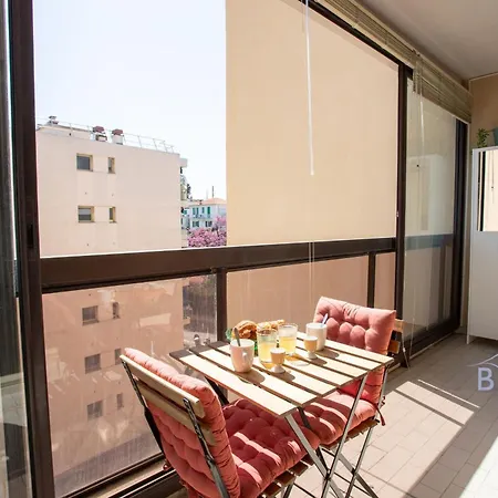 Bright Pied-a-terre Wilsonantibes Apartament