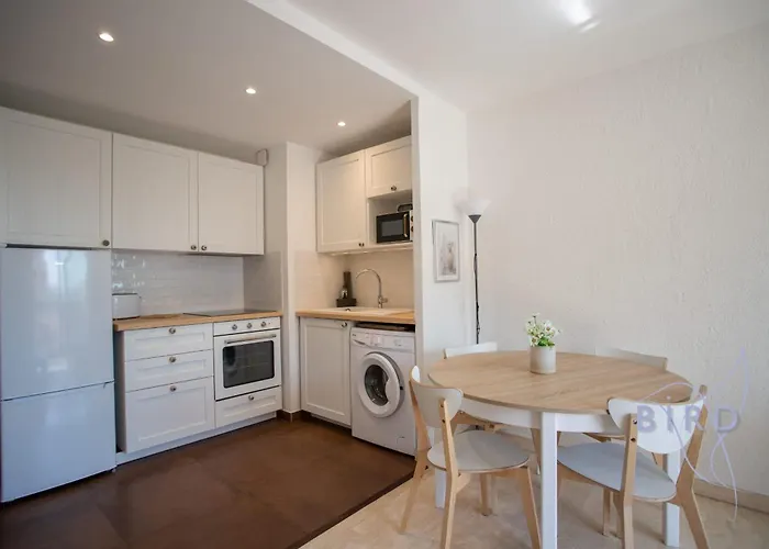 Bright Pied-a-terre Wilsonantibes * אנטיב