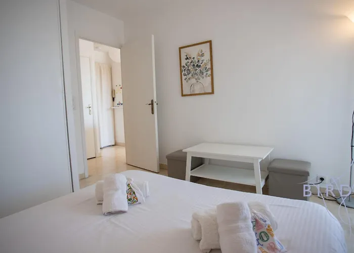 Apartamento Bright Pied-a-terre Wilsonantibes